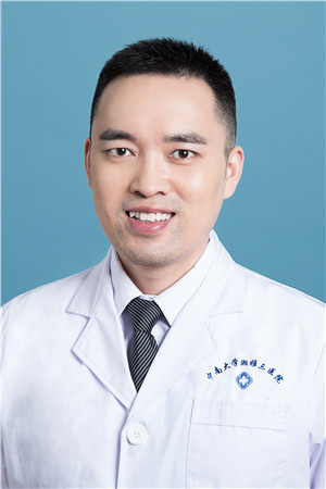 曾丽雄
