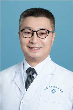 黄凯